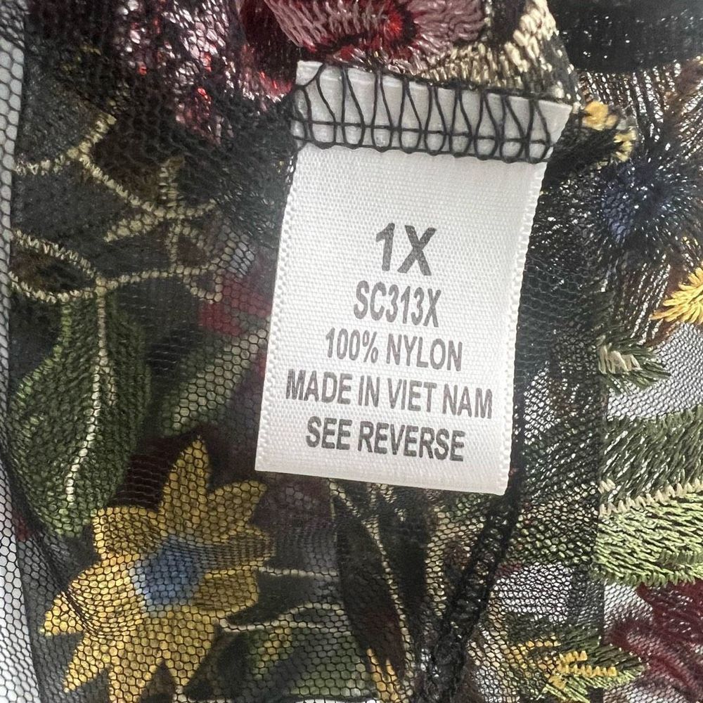 Impulsive Sheer Embroidered Floral Top - Picture 9 of 11